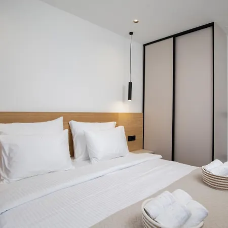 A'more Bijeca - App B5 - Mpolo * Medulin